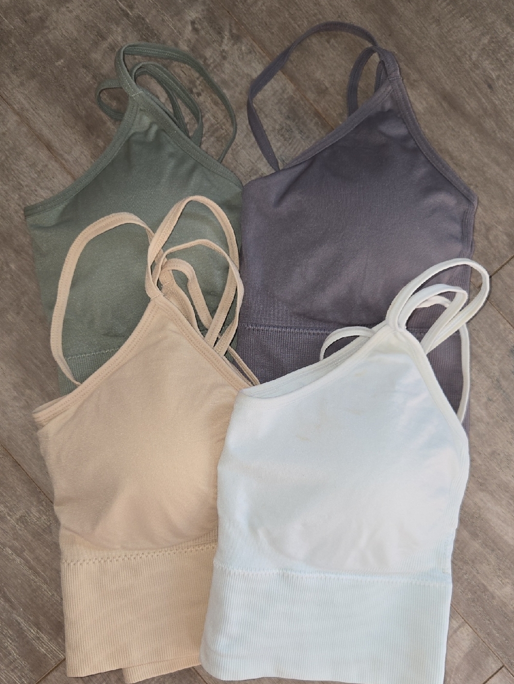 Set Of 4 Criss Cross Sports Bras - Picture 2 of 10